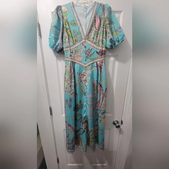 Elegant Floral Blue Dress.  Small - Picture 3 of 3